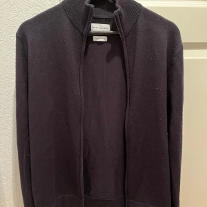 Fullzip från these glory days - Fullzip köpt från volt. Storlek Small. Jätte bra cond