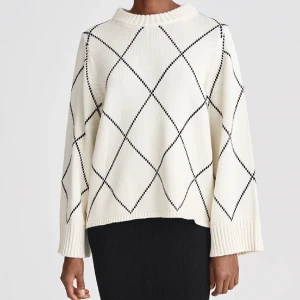 Stylein Alli sweater  - Fantastisk stickad tröja (Alli sweater) från Stylein säljes.   Knappt använd, strl: S.   Jag fraktar via Plick eller privat, går även bra att hämta i centrala Göteborg.  
