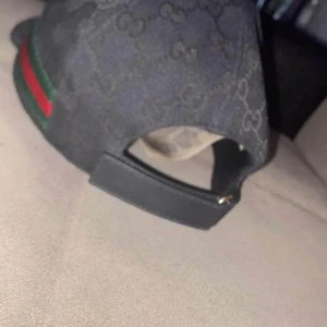 Gucci keps  - Äkta box o kvitto finns strolek M 