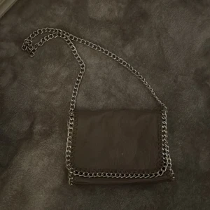 Tiamo väska - Väska från tiamo i nästintill nyskick, ny pris = 550kr