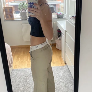 Dickies - Nu säljer jag dess jättesnygga kostym byxorna ifrån dickies. Säljer då de tyvärr inte kommer till användning, ny pris ca 800