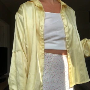 Gul skjorta - Härlig en!!