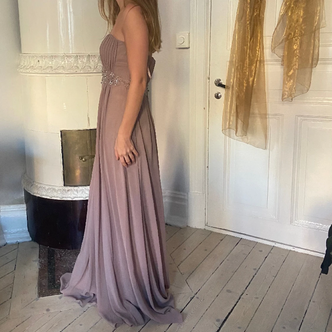 Superfin balklänning  - 91