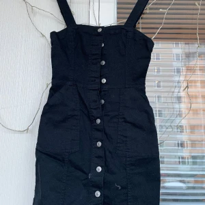 Klänning  - Jeans klänning från hm kollektion divided