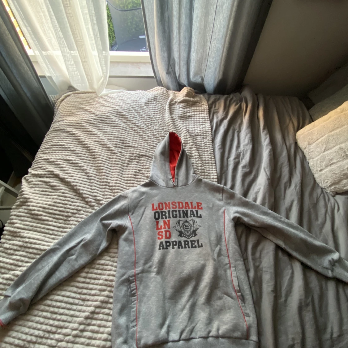 Vintage grå hoodie - 91