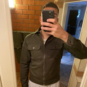 Overshirt - En knappt använd Overshirt 