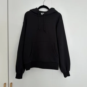 Adidas Original  Hoodie Slutsåld Online - Adidas Original  Hoodie Slutsåld Online strl 36