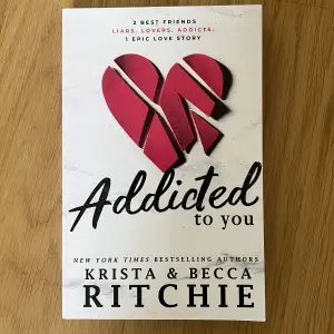 Addicted to you från the addicted series av Krista & Becca Ritchie, säljer då jag har två stycken. Boken är i mycket bra skick💕