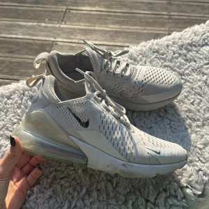 Nike skor - Använda men fint skick 