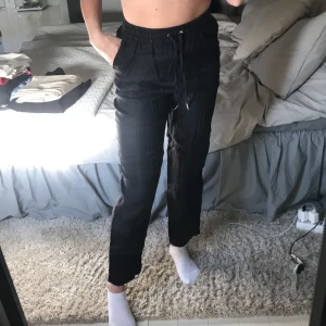 Linnebyxor - Från hm, insydda i midjan