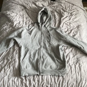 Jordan hoodie  - Jordan hoodie  Pris kan diskuteras  Köparen står för frakten