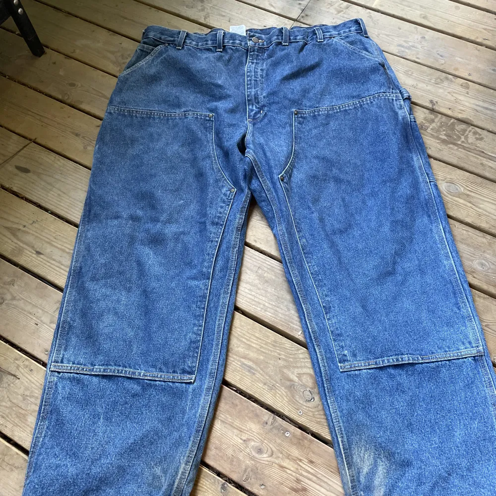 Vintage carhartt double knee workpants. Dm för bud . Jeans & Byxor.