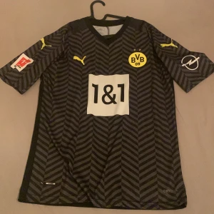 Dortmund fotbolls tröja - Dortmund fotbolls tröja svart gul