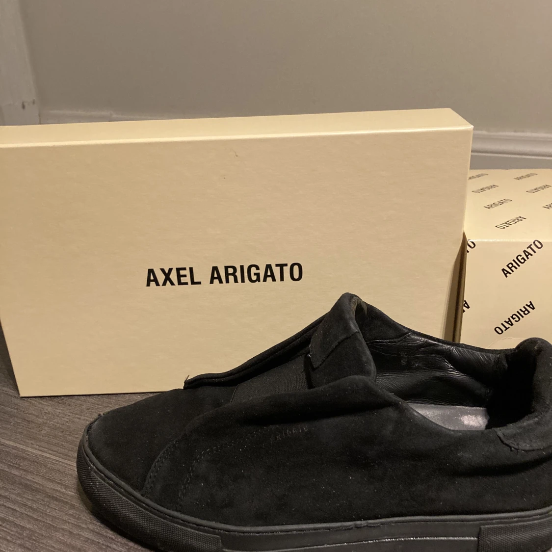 Slitna arigato skor