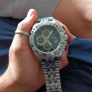 Klocka - Festina klocka bra skick ny 1000