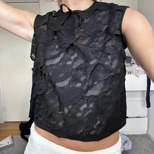 tröja - söt spetströja köpt second hand aldrig använt