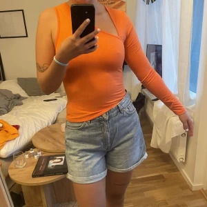 Tröja - Orange tröja från nakd