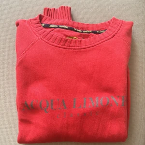 Acqua limone tröja - Använd men är i gott skick.