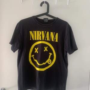 Nirvana tröja i storlek M. 