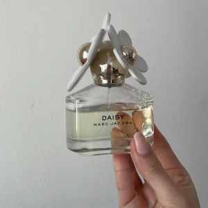 Marc Jacobs daisy parfym - Marc Jacobs parfym 50 ml