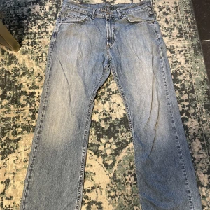 MC Gordon jeans  - Snygga och lätta flared jeans, riktigt sköna och har riktigt fin passform 