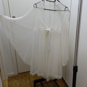 Klänning  - Två delar ny 