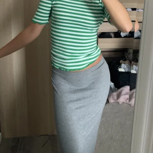 Randig top - Aldrig använd, prislapp kvar