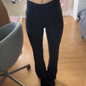 Yoga pants - Säljer dessa supersköna yoga pants från lager 157 då dom är lite stora på mig