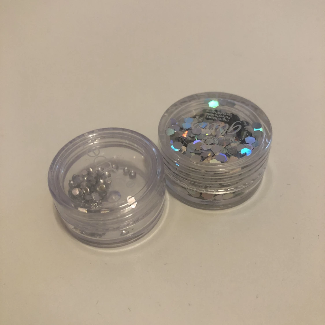 Nagel glitter och stenar!đ»