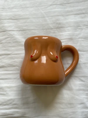 Mugg från tgr - Mugg från tgr, orginal pris 50kr. Har en beige också på min profil och en ad där man kan köpa båda sammtidigt