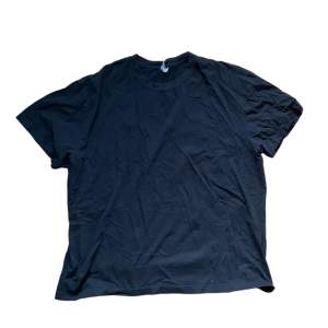 baggy xl svart tshirt