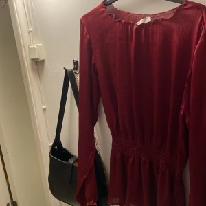 Tröja - Fin festtröja som är använd en gång