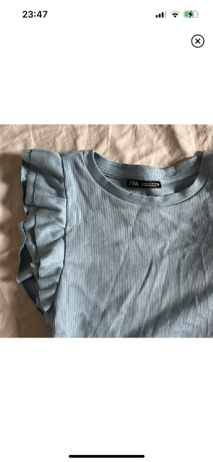 Zara volangtopp - Söt topp från Zara i stl S🩷 använd men fint skick