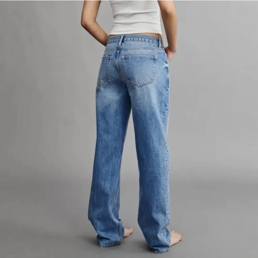 Jeans från gina! Säljs för 300 + frakt 🤍. Jeans & Byxor.