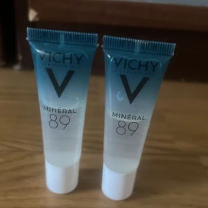 Skincare  - aldrig använda,fick som present med ett köp.  