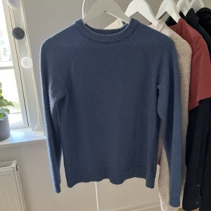 Stickad tröja - Nyskick stickad tröja, storlek 164 från Cubus, nypris 350kr. Perfekt till sommaren!