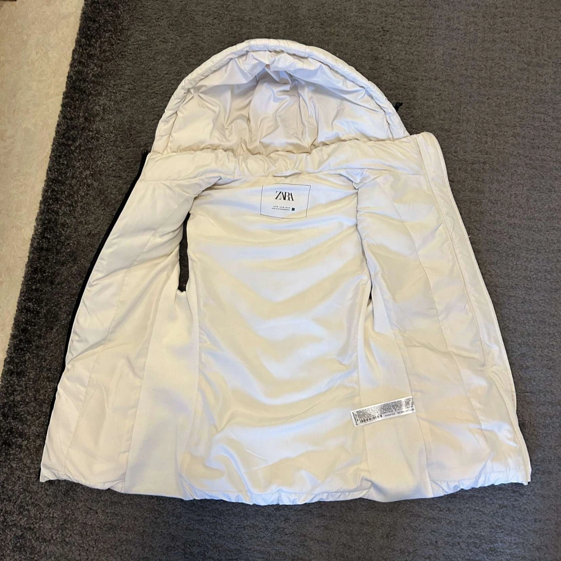 Zara väst vit  - 91