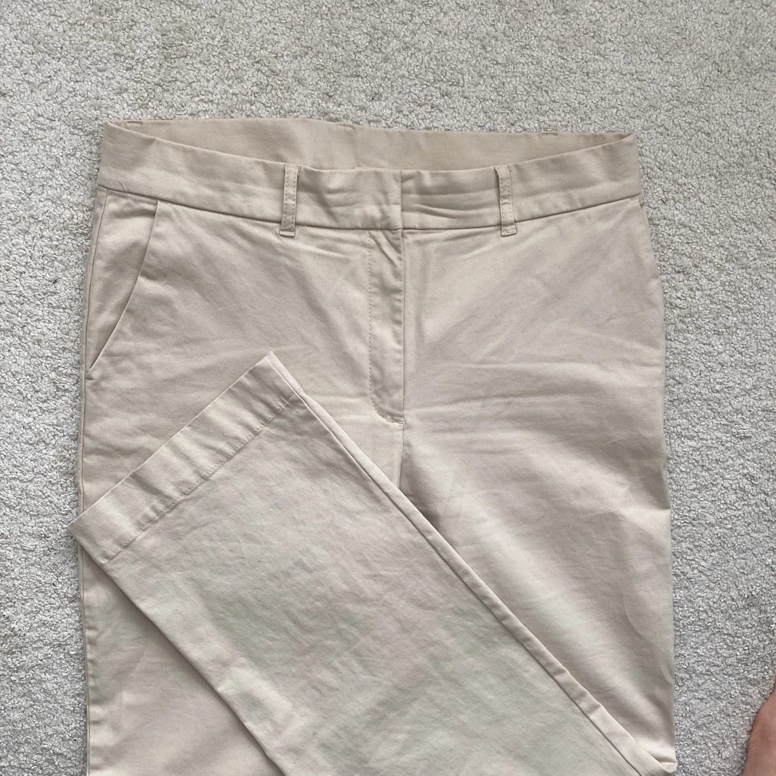 Fräscha, beiga tygbyxor!