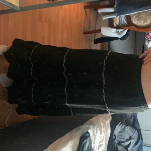 Lång kjol - Jättefint kjol som jag inte använder längre. Superfin till sommaren 