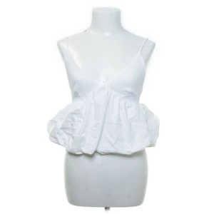 Zara topp - Köpte för 250kr. Prislapp kvar.