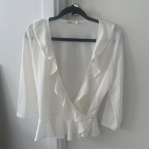 Blus  - Helt ny blus stl S från Nly trend. 