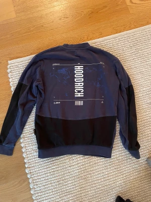 Hoodrich tröja  - Hoodrich tröja Strl S, bra skick. Hör av er vid mer frågor.