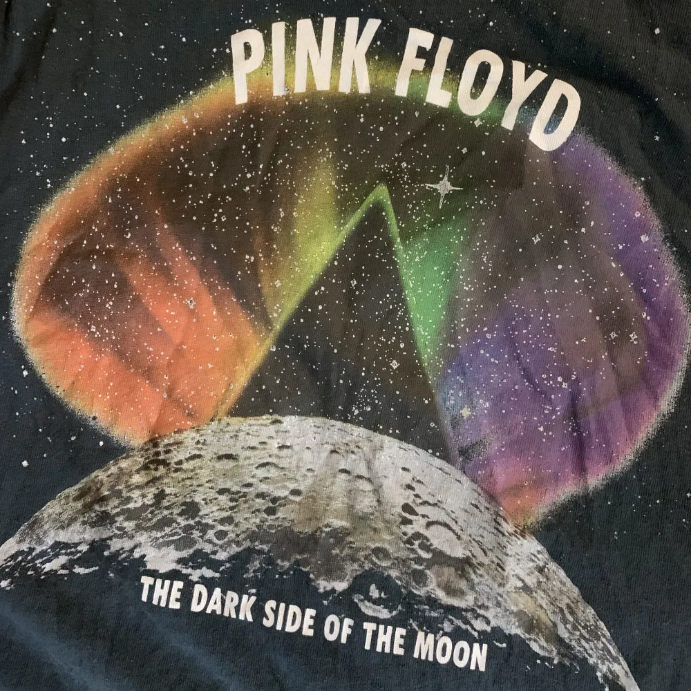 5 tshirts, Metallica, Pink Floyd, Blondie. T-shirts.