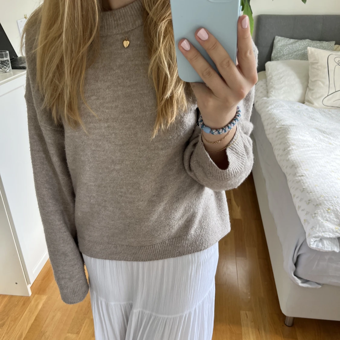 Beige stickad tröja  - 91