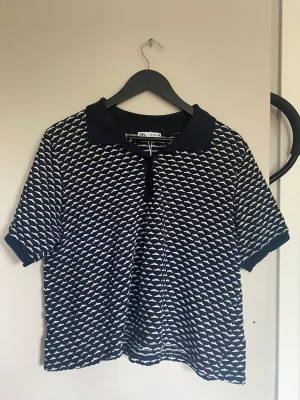 Zara tröja - Zara tröja skit snygg i storlek l passar mer M 