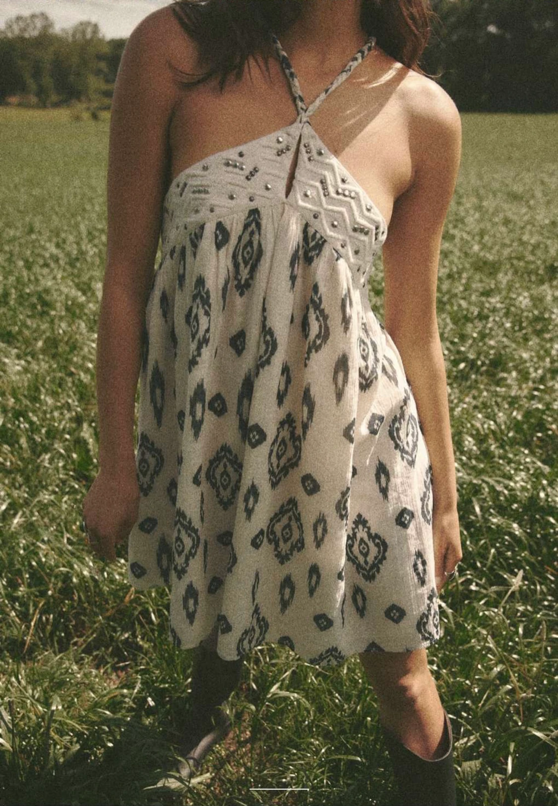 Mönstrad klänning med Halterneck