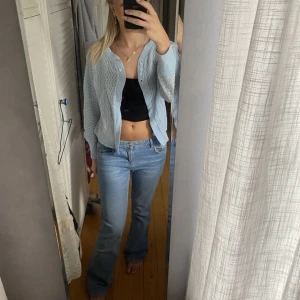 Ljusblå kofta - Super fin ljusblå kofta!