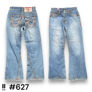 baggy true religion 627 - feta baggy true religion jeans i modellen Joey Super T💜ytterben, 100cm, 💜innerben, 70cm💜midja rakt över, 36cm💜benöppning, 24cm