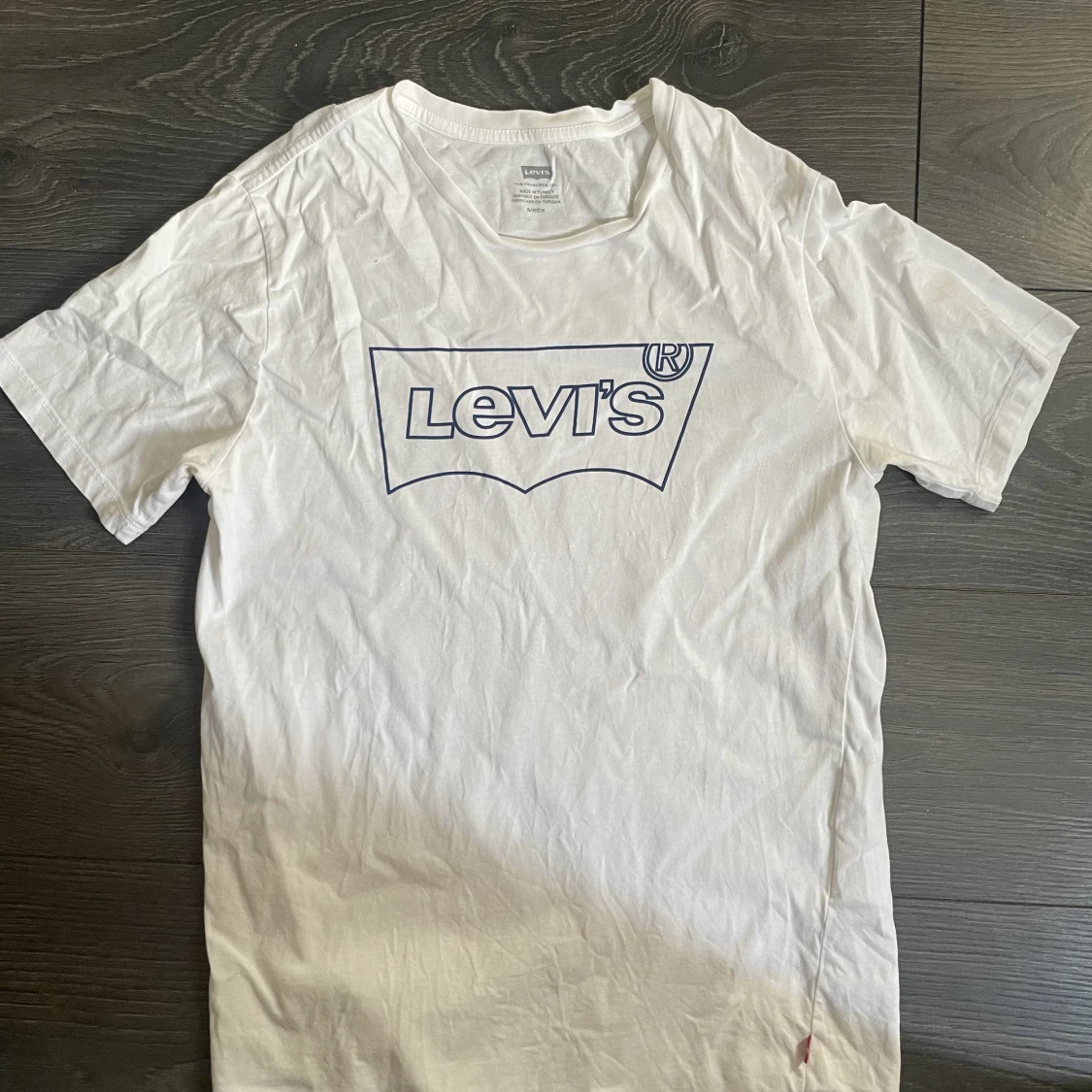 Levis t shirt