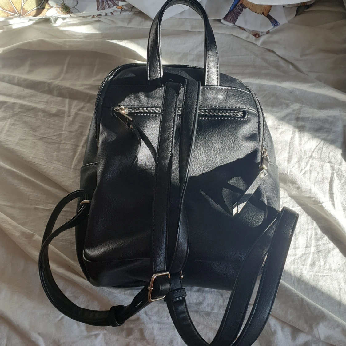 Svart "liten" väska - 90